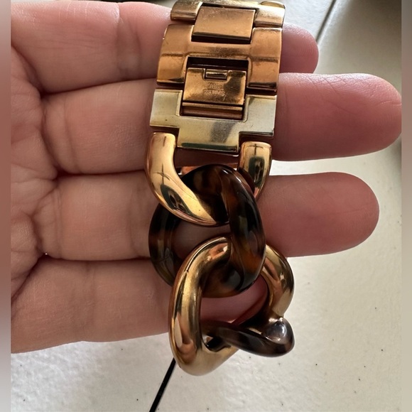 Michael Kors Runway Rose Gold Dial Two Tone Steel Strap Watch for Women … - Picture 4 of 6